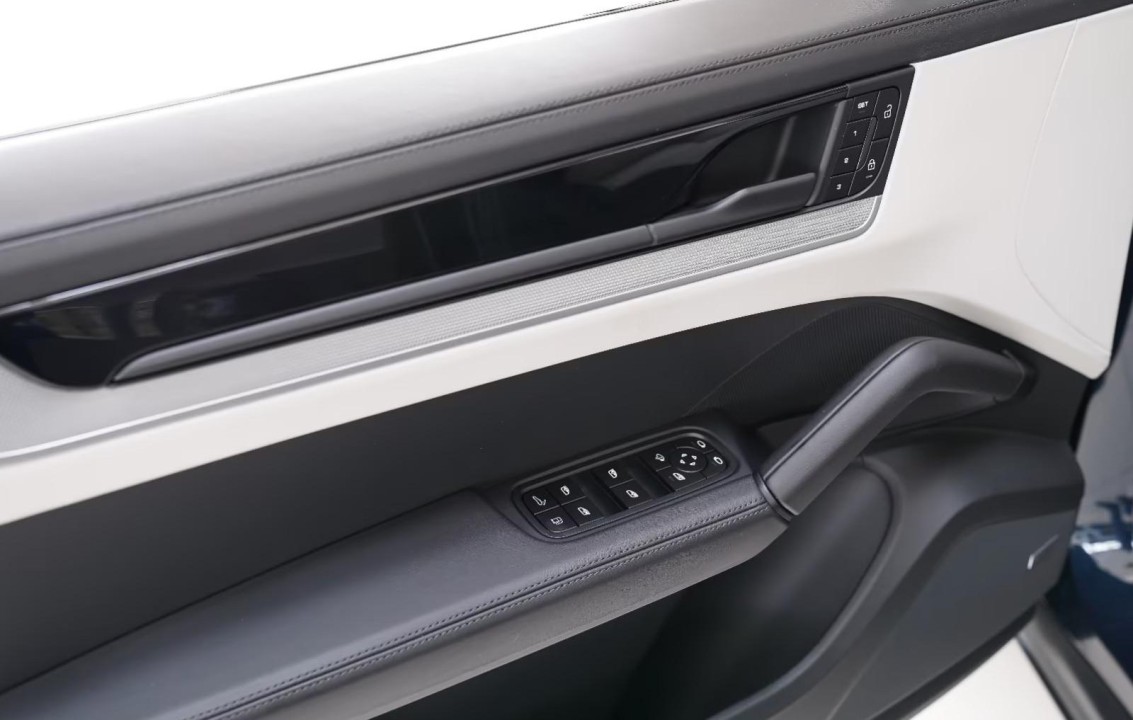 Porsche Cayenne E-Hybrid - foto 17