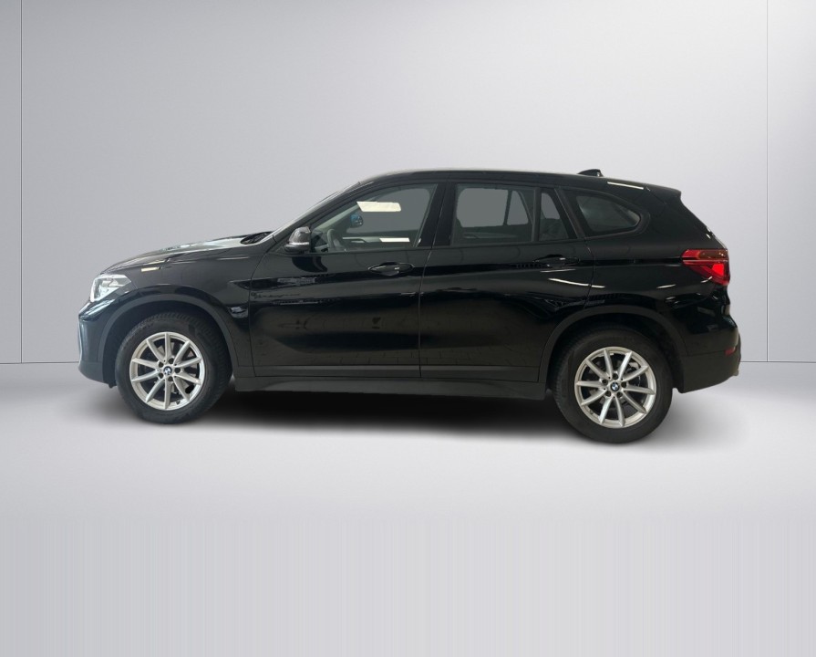 BMW X1 sDrive18d - foto 9