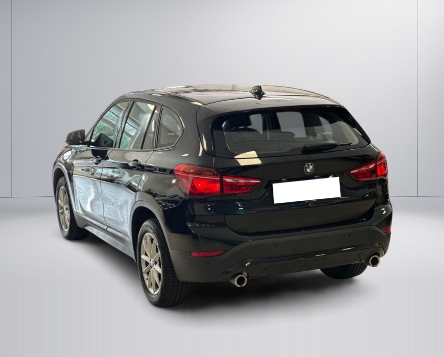 BMW X1 sDrive18d - foto 8