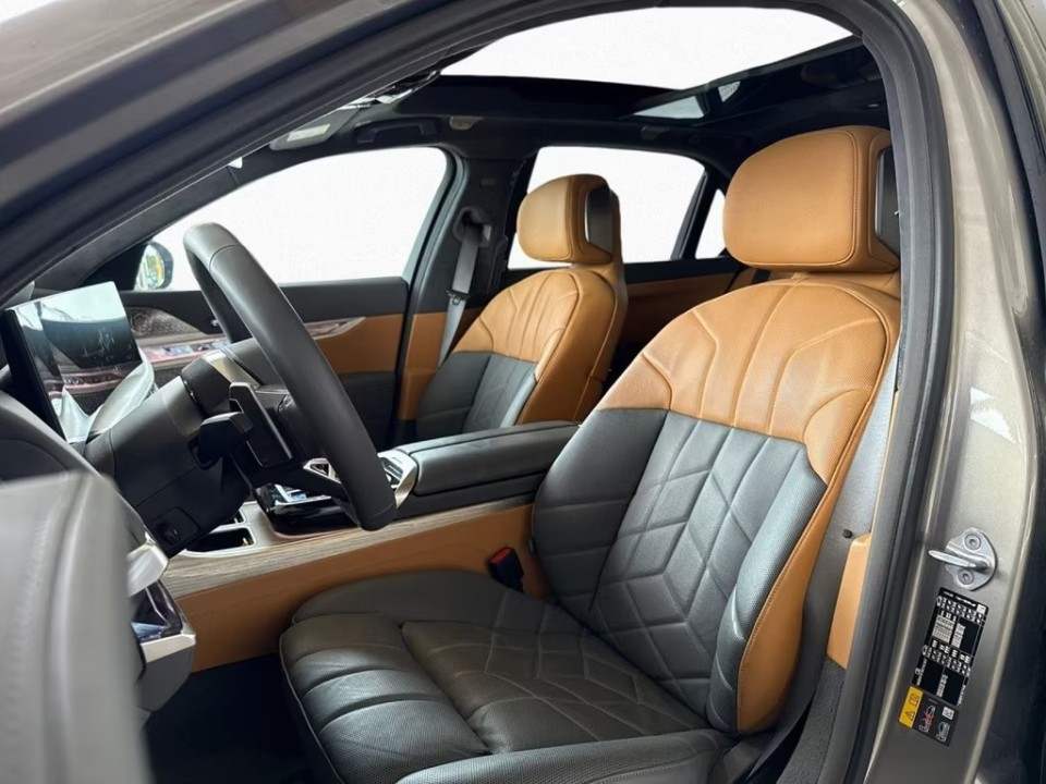 BMW Seria 7 750e xDrive - foto 7