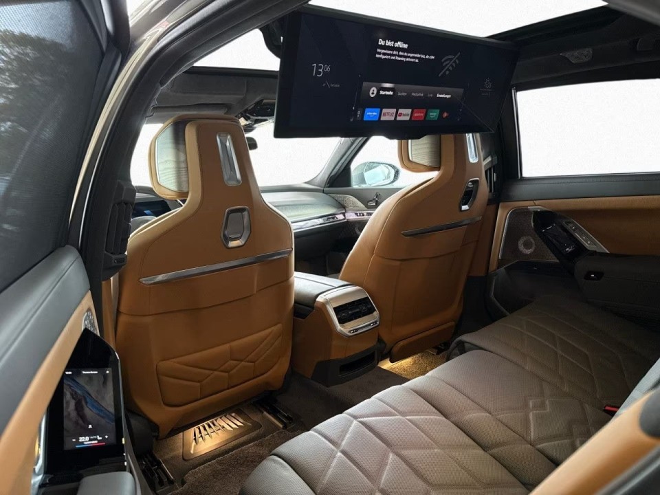 BMW Seria 7 750e xDrive - foto 10