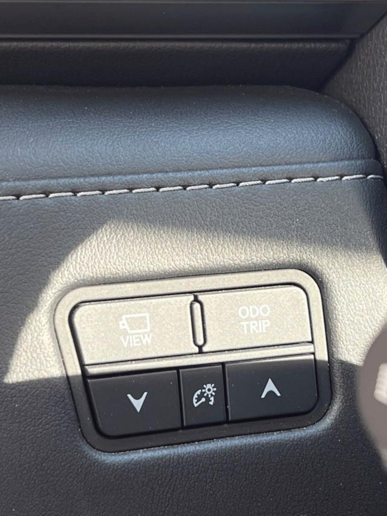 Lexus Seria LX 600 - foto 30