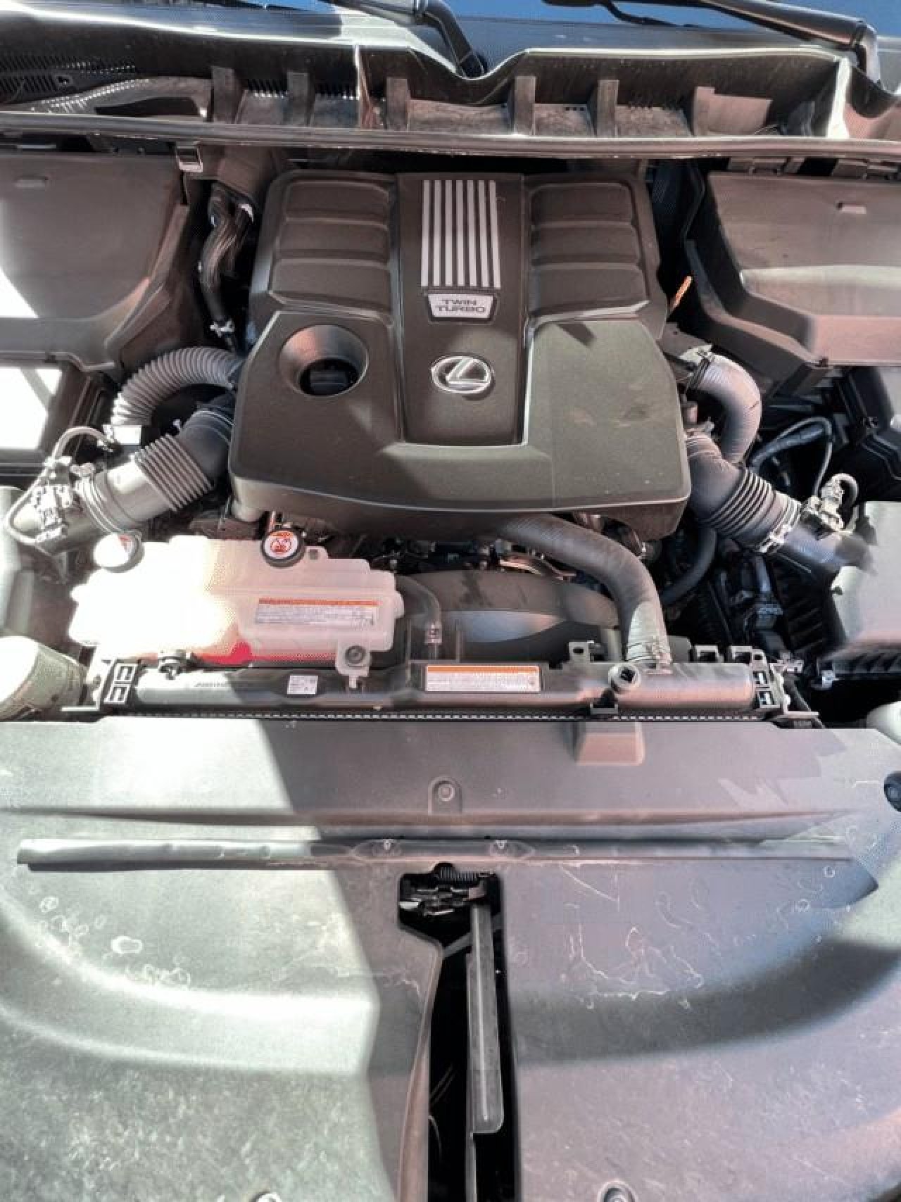 Lexus Seria LX 600 - foto 35