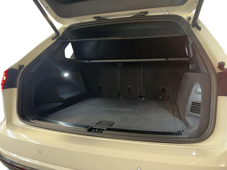 Volkswagen Touareg V6 TDI R-Line - foto 9