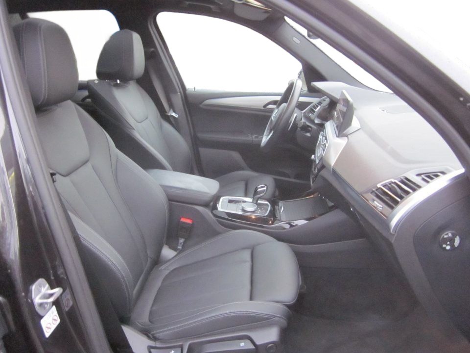 BMW X3 xDrive30e - foto 12