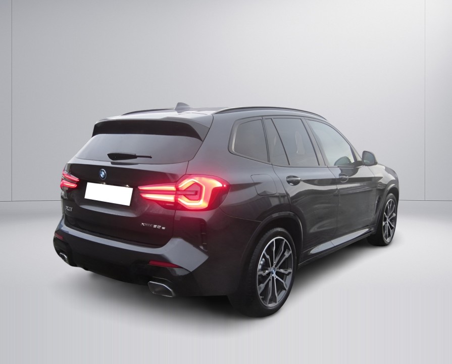 BMW X3 xDrive30e (3)