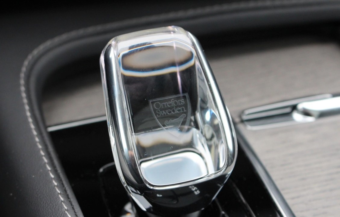 Volvo XC 90 Ultimate Dark Recharge - foto 18