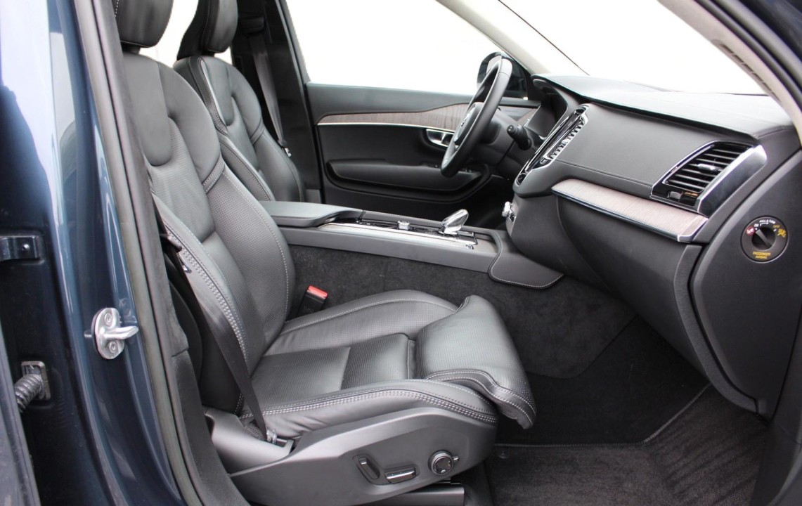 Volvo XC 90 Ultimate Dark Recharge - foto 8