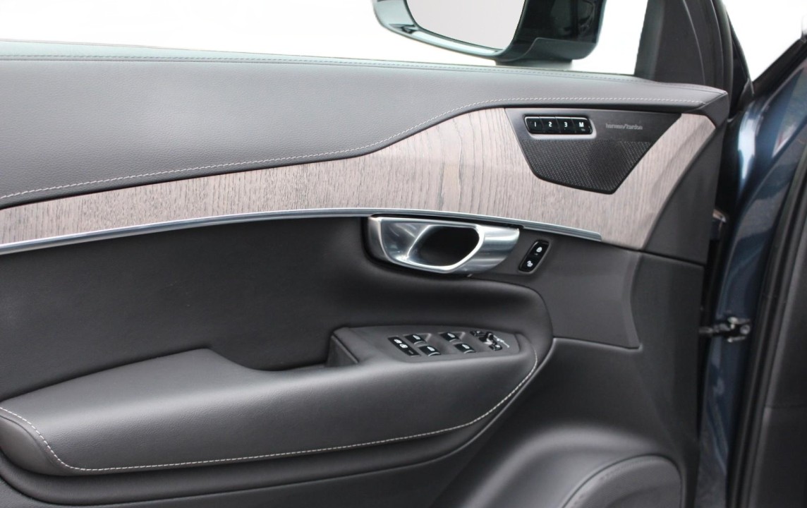 Volvo XC 90 Ultimate Dark Recharge - foto 21