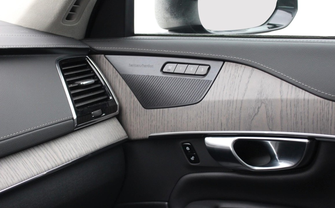 Volvo XC 90 Ultimate Dark Recharge - foto 20