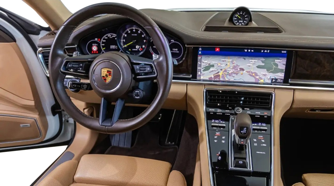 Porsche Panamera 4 E-Hybrid - foto 11