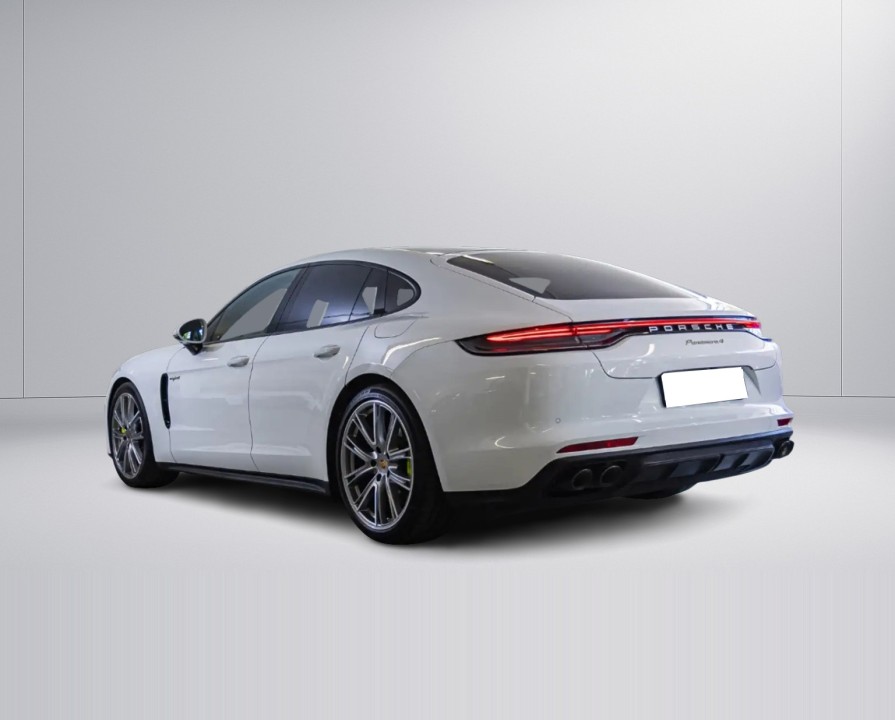 Porsche Panamera 4 E-Hybrid (4)