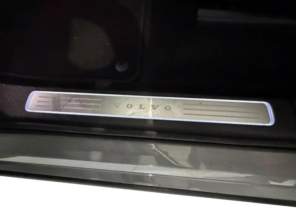 Volvo XC 90 B5 Plus Bright - foto 12