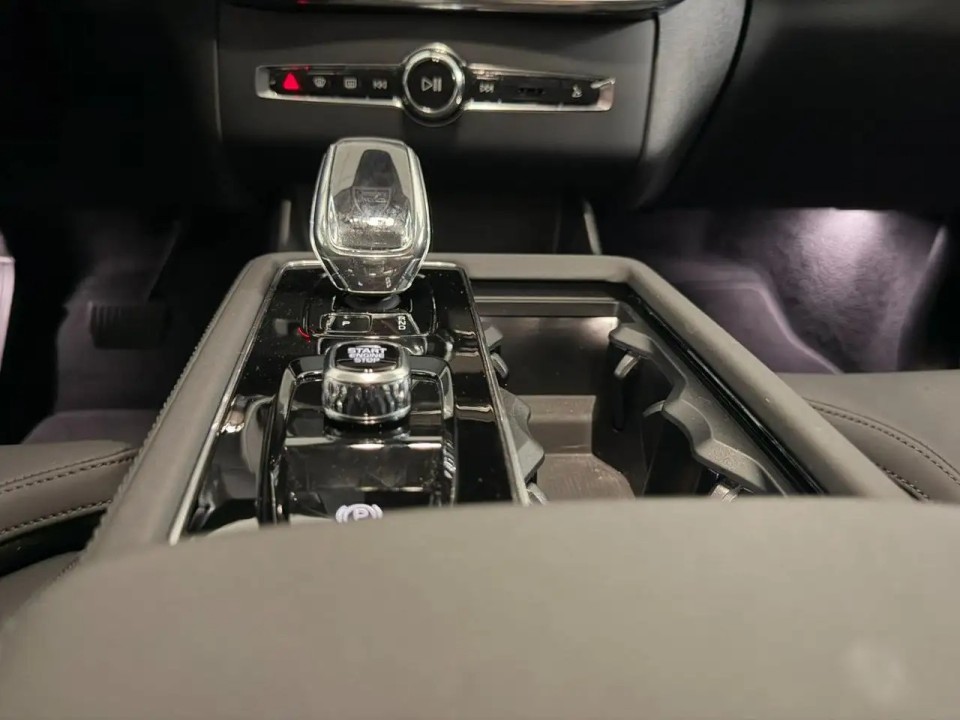 Volvo XC 90 B5 Plus Bright - foto 6