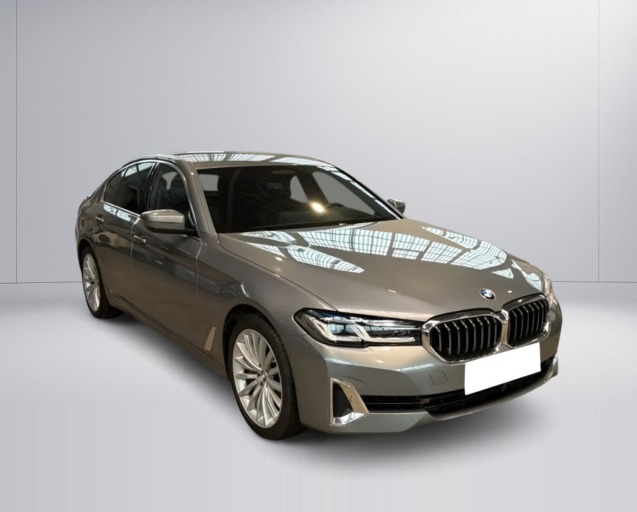 BMW Seria 5 xDrive540i Luxury