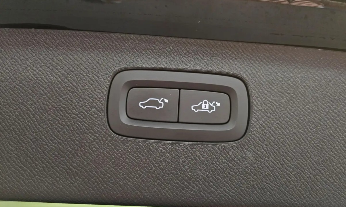 Volvo XC 90 B5 Plus Bright - foto 14