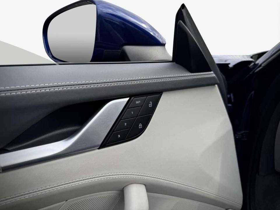 Porsche 911 Carrera Cabrio - foto 13