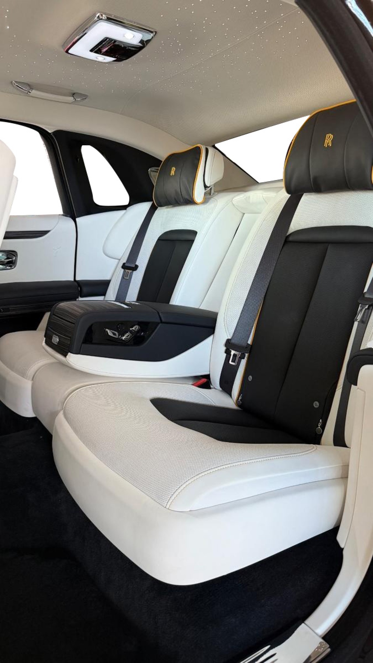 Rolls-Royce Ghost - foto 16