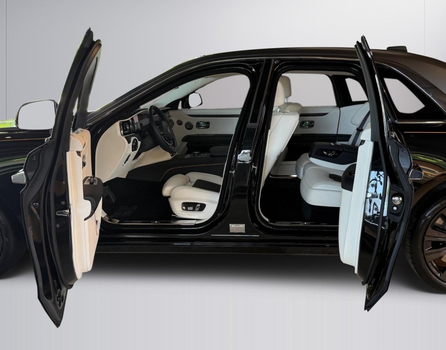 Rolls-Royce Ghost - foto 23