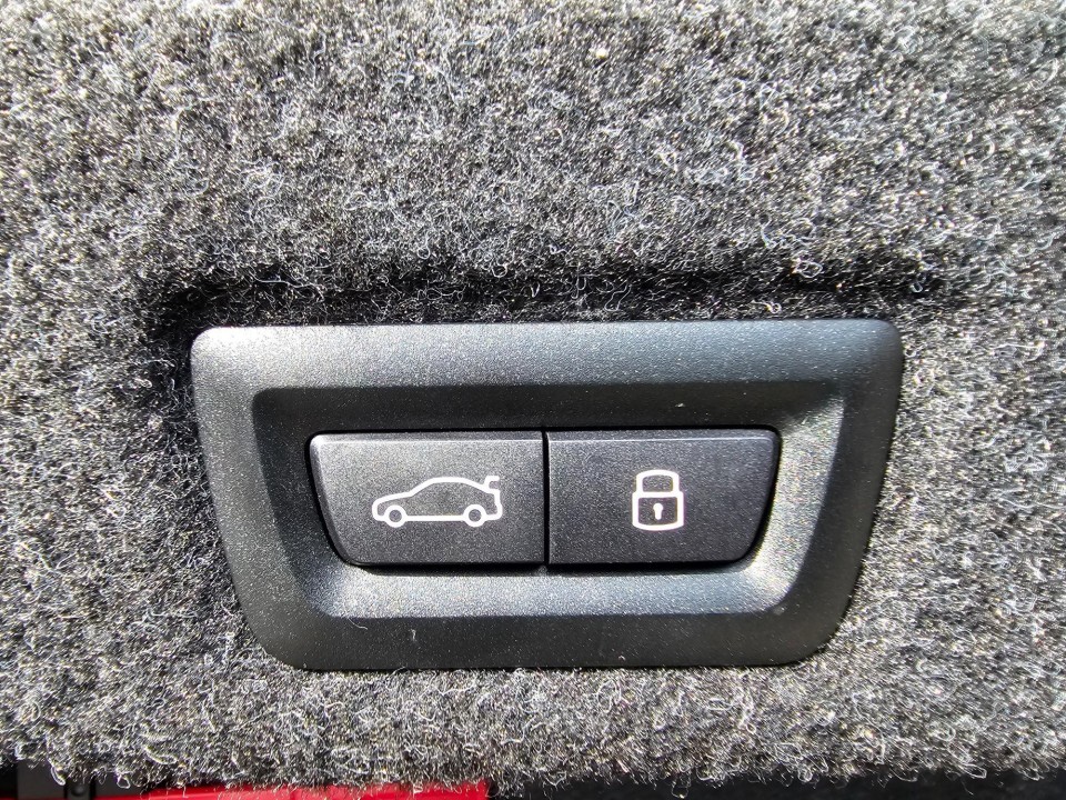 BMW Seria 5 520i - foto 25