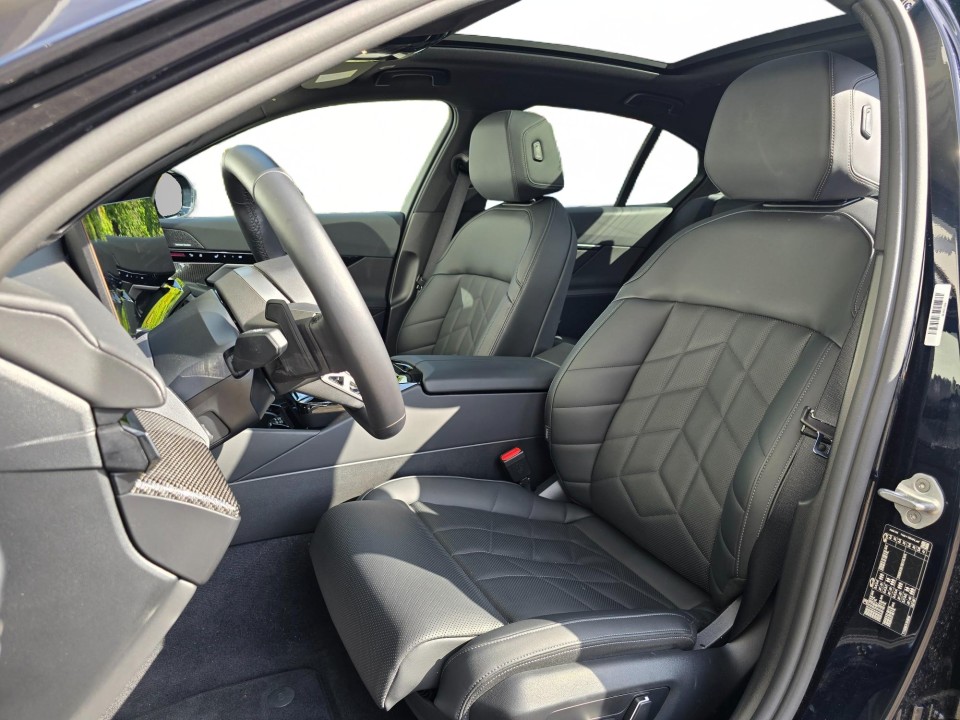 BMW Seria 5 520i - foto 6