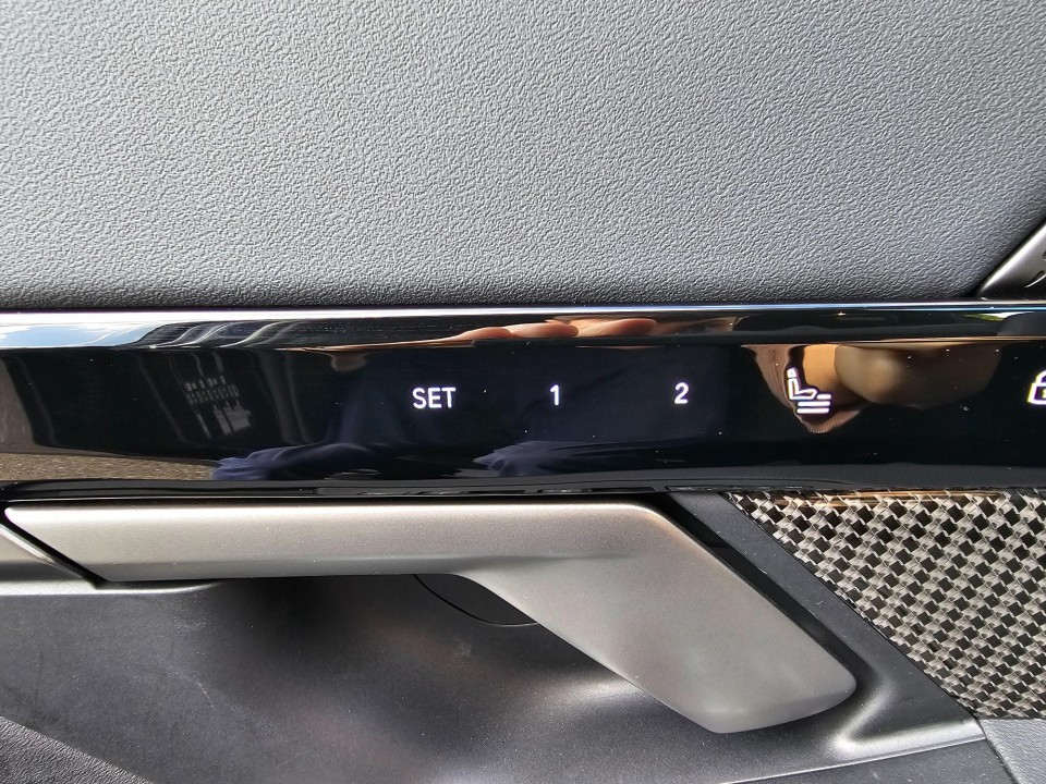 BMW Seria 5 520i - foto 17