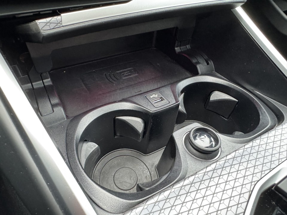 BMW Seria 3 330i xDrive M-Sport - foto 18