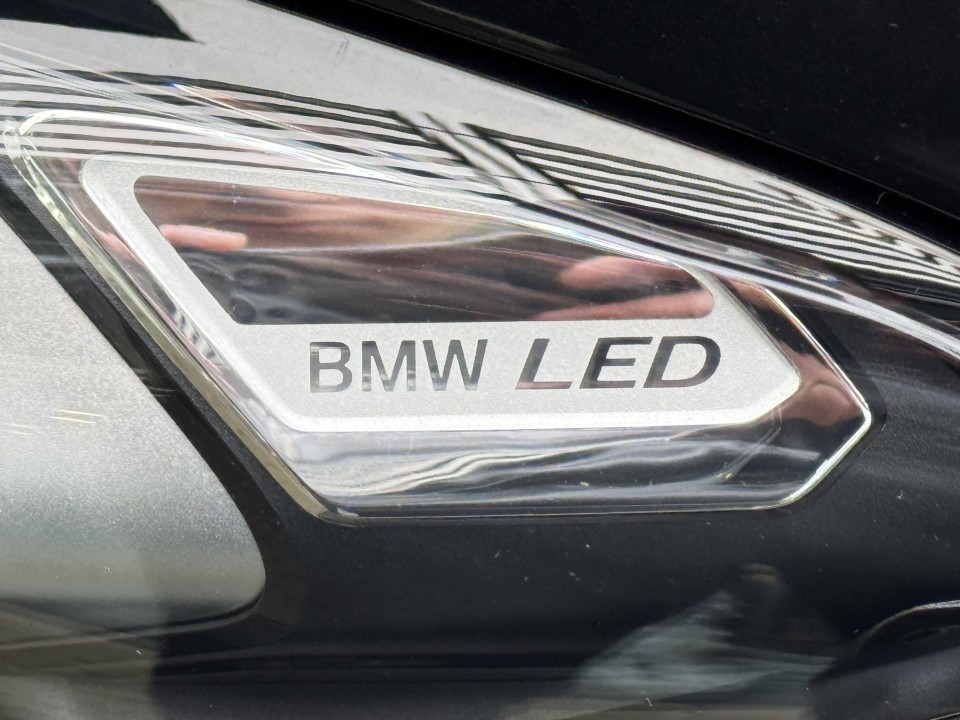 BMW Seria 3 330i xDrive M-Sport - foto 26