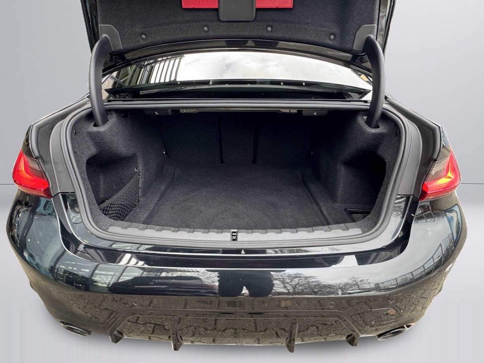 BMW Seria 3 330i xDrive M-Sport - foto 23