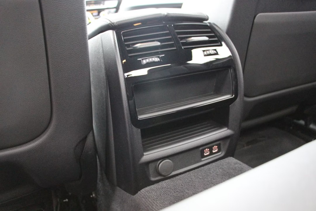 BMW Seria 5 520d xDrive M-Sport - foto 19