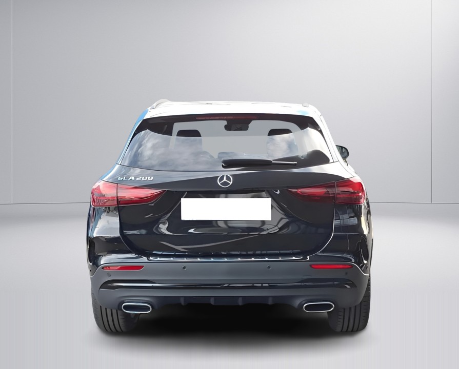 Mercedes-Benz GLA 200 AMG Line (4)
