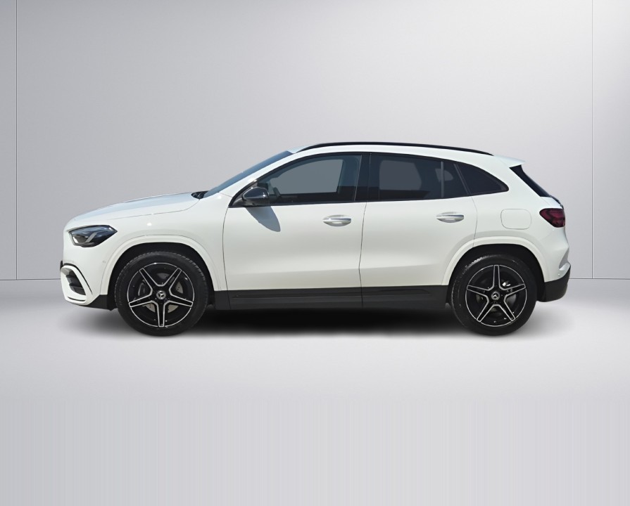 Mercedes-Benz GLA 200 AMG Line - foto 6