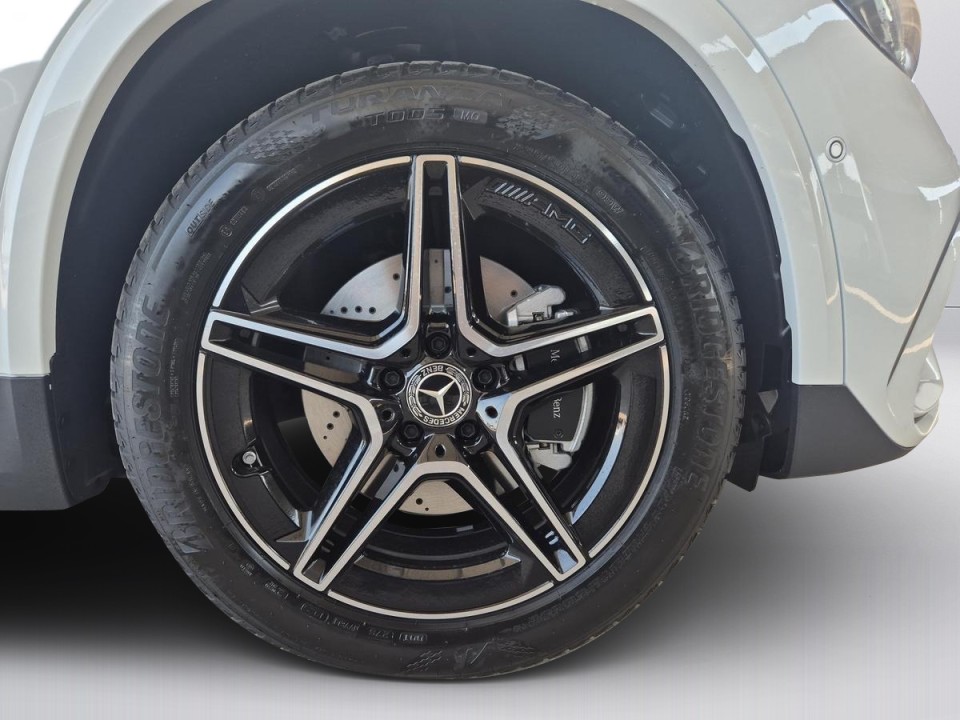 Mercedes-Benz GLA 200 AMG Line - foto 15