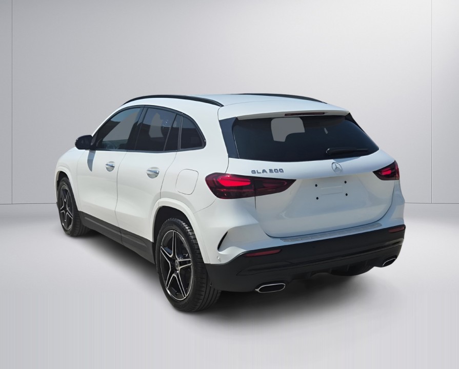 Mercedes-Benz GLA 200 AMG Line (5)