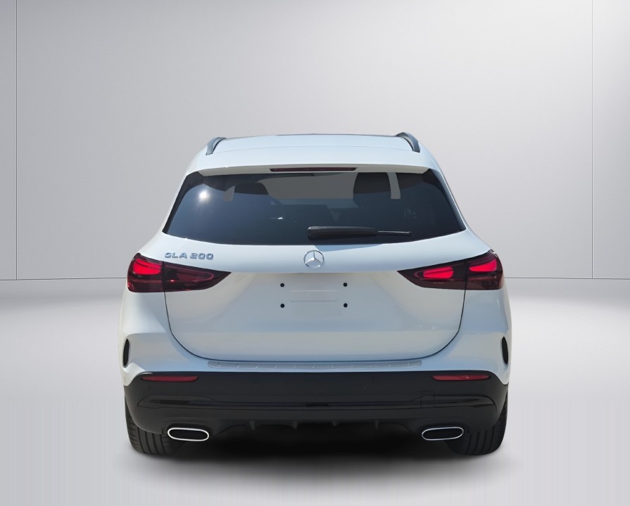 Mercedes-Benz GLA 200 AMG Line (4)