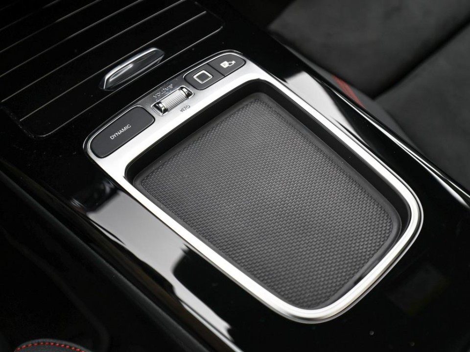 Mercedes-Benz CLA 250e AMG Line - foto 18