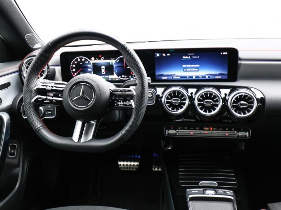 Mercedes-Benz CLA 250e AMG Line - foto 8