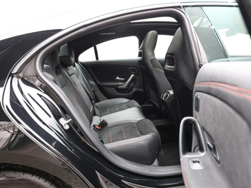 Mercedes-Benz CLA 250e AMG Line (4)