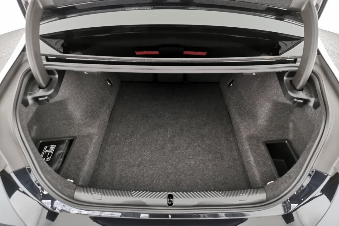 BMW Seria 5 520d xDrive M-Sport - foto 16