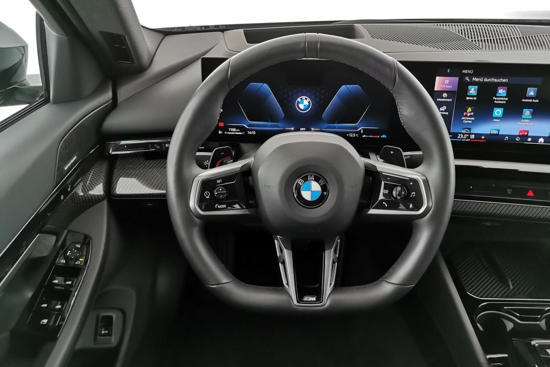 BMW Seria 5 520d xDrive M-Sport - foto 10