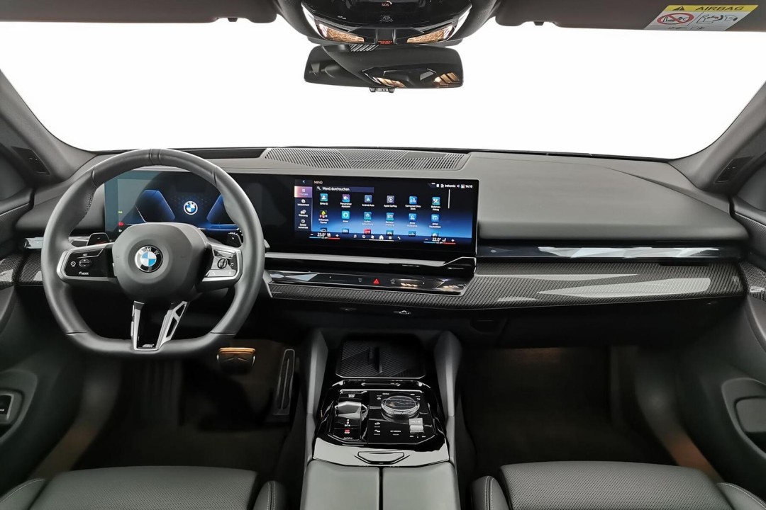 BMW Seria 5 520d xDrive M-Sport - foto 8