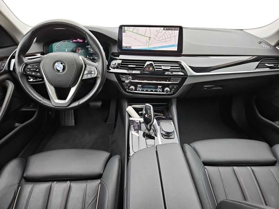 BMW Seria 5 530d xDrive - foto 7