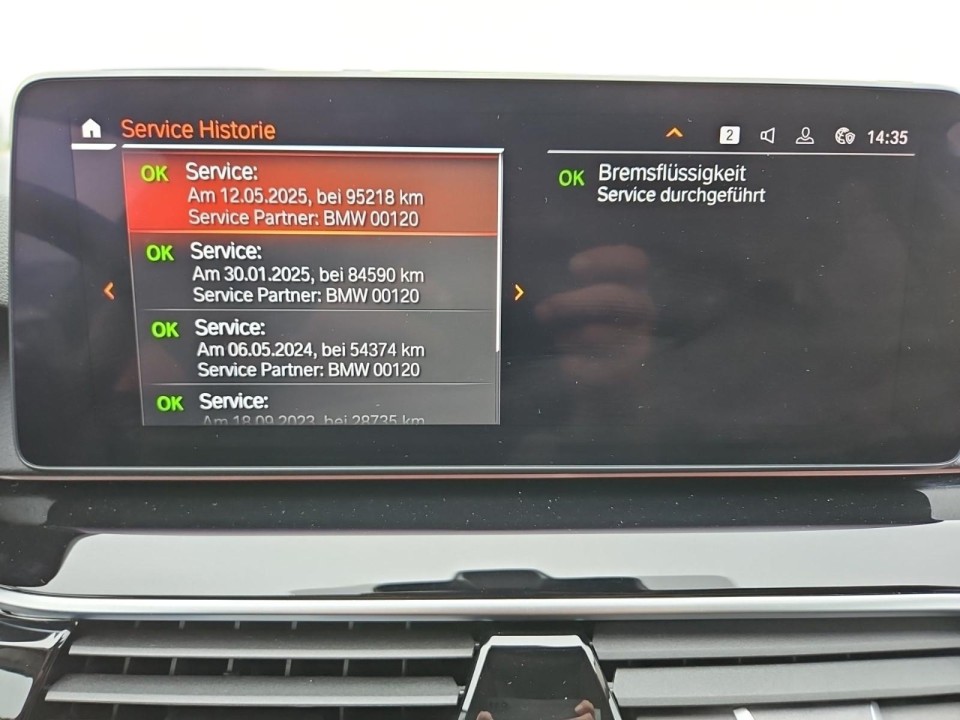 BMW Seria 5 530d xDrive - foto 11