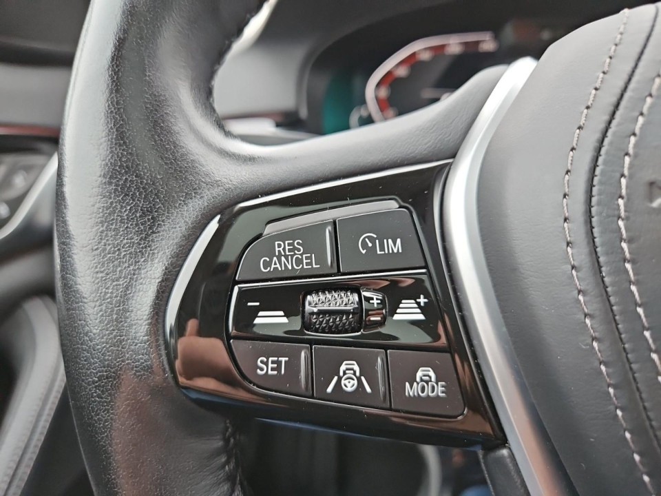 BMW Seria 5 530d xDrive - foto 9