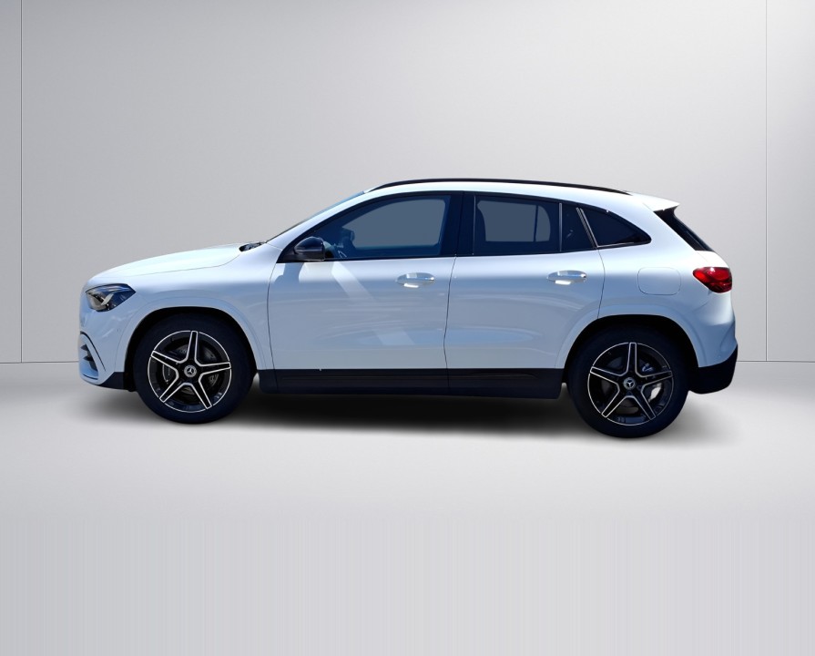 Mercedes-Benz GLA 220 4MATIC AMG Line - foto 6