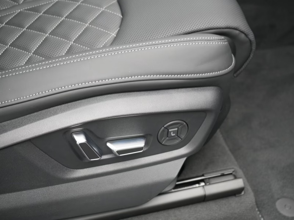 Audi Q8 50TDI quattro tiptronic S-Line - foto 19