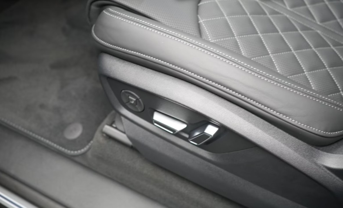 Audi Q8 50TDI quattro tiptronic S-Line - foto 20