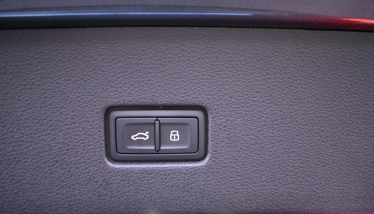 Audi Q8 50TDI quattro tiptronic S-Line - foto 29