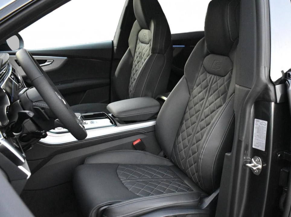 Audi Q8 50TDI quattro tiptronic S-Line - foto 9