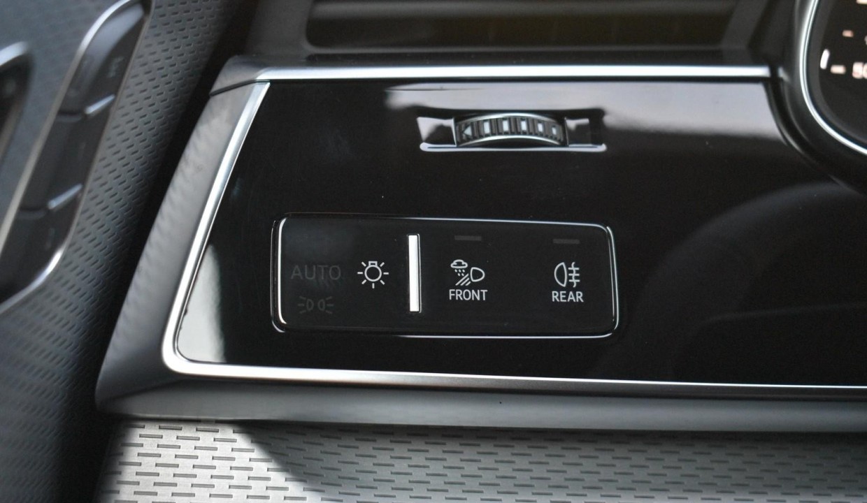 Audi Q8 50TDI quattro tiptronic S-Line - foto 23